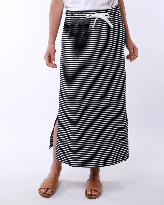 Elm Travel Skirt- Navy Stripe